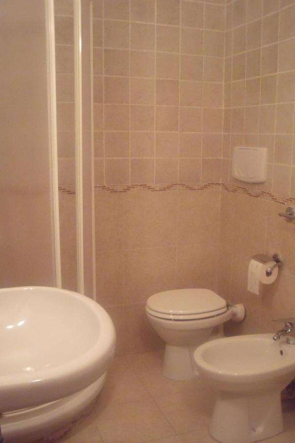 B&B Giorgia Airport Fiumicino Habitación foto